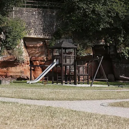 Wald Und Бирсдорф