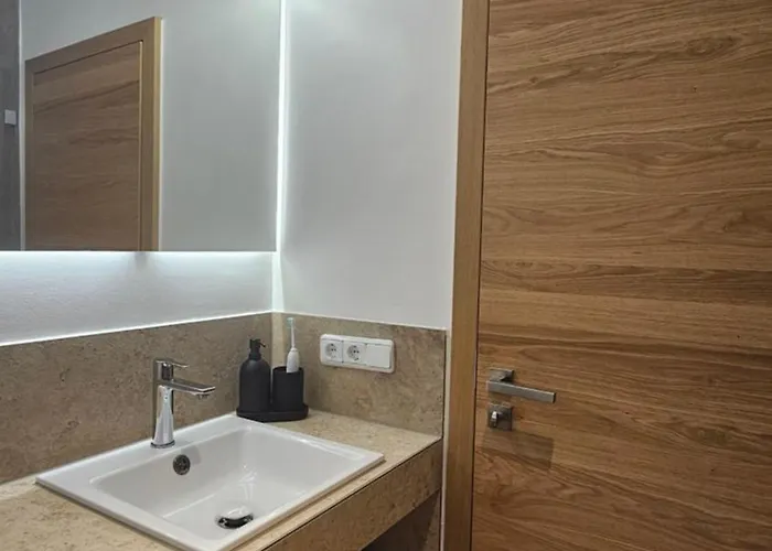 Wald Und * Biersdorf